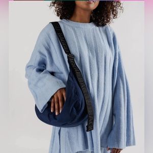 Medium Nylon Crescent Bag - NAVY